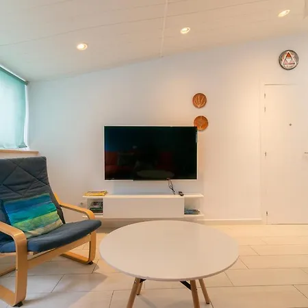 Costa Lairaga Junto A Canteras Apartment
