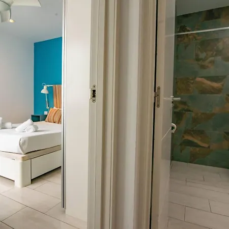 Costa Lairaga Suite. Beachfront! Air Conditioned