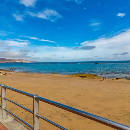 Apartment Costa Lairaga Suite. Beachfront! Air Conditioned *