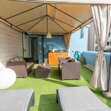 Costa Lairaga Suite. Beachfront! Air Conditioned *
