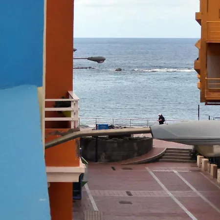 Costa Lairaga Junto A Canteras * Las Palmas de Gran Canaria