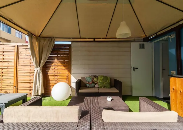 Apartment Costa Lairaga Beachfront! Air Conditioned