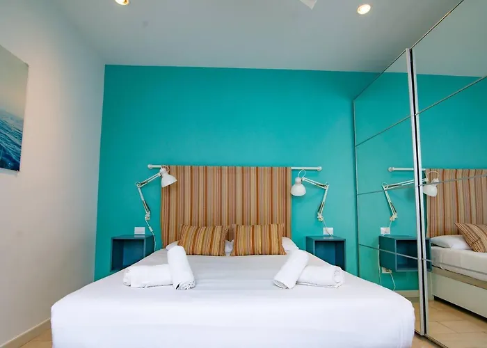 Costa Lairaga Beachfront! Air Conditioned *